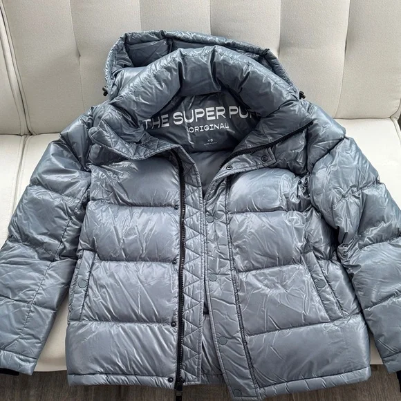 Aritzia The Super Puff Blue Gloss - Picture 2 of 3